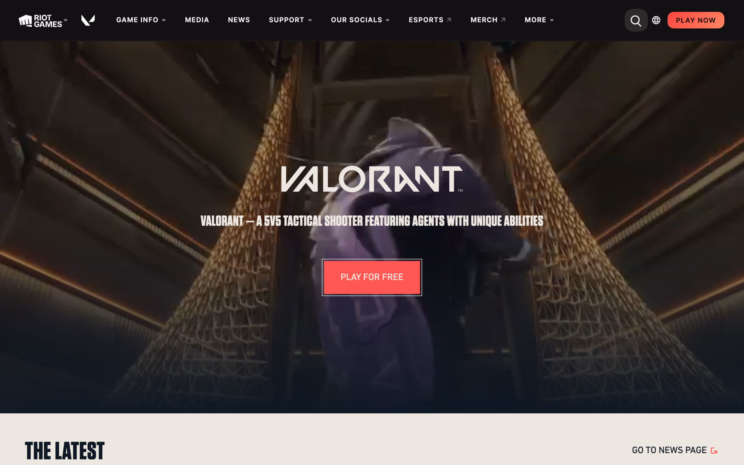 Главная страница playvalorant.com — официальный сайт Riot Games для Valorant